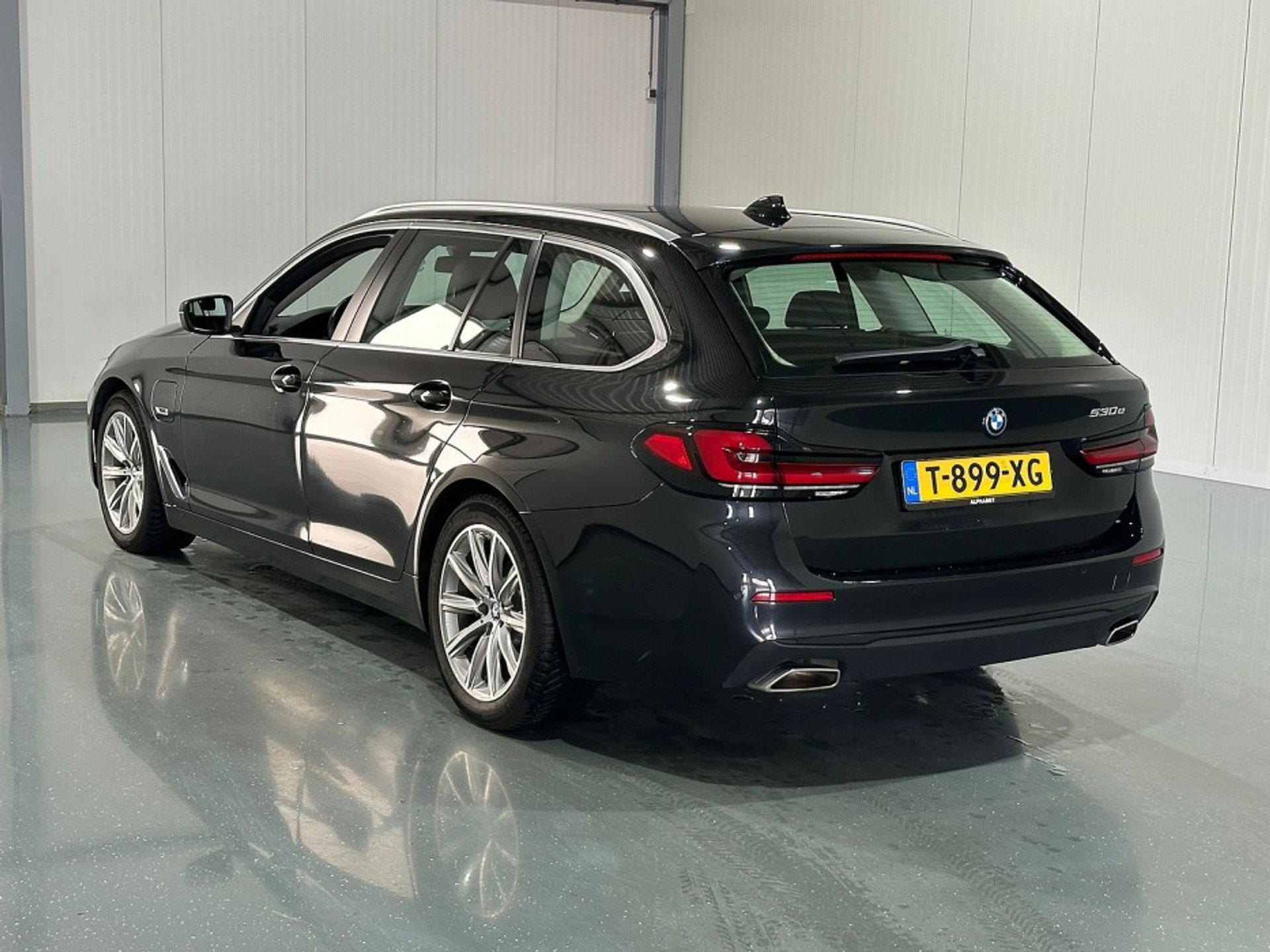 BMW 5 Series 530e Business